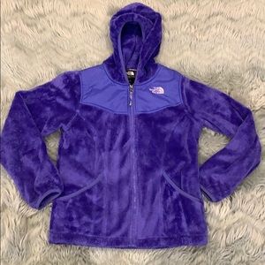 THE NORTH FACE fuzzy purple jacket